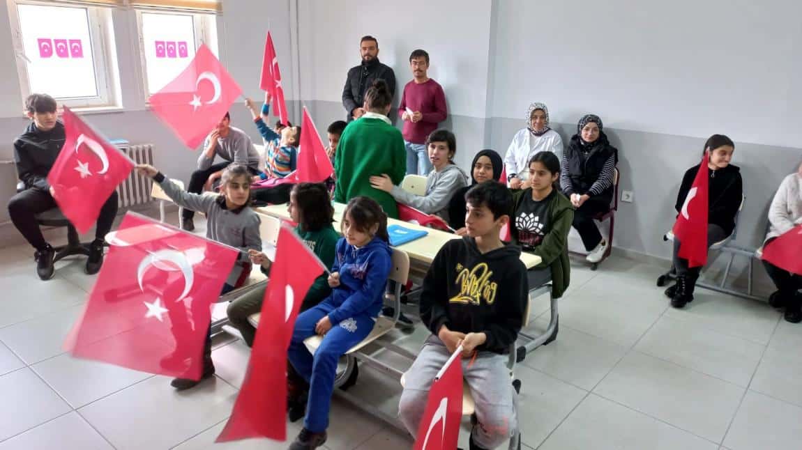12 Mart Erzurum'un Kurtuluşu, İstiklal Marşımızın Kabulü ve Mehmet Akif Ersoy'u Anma Töreni Okulumuzda Yapıldı.